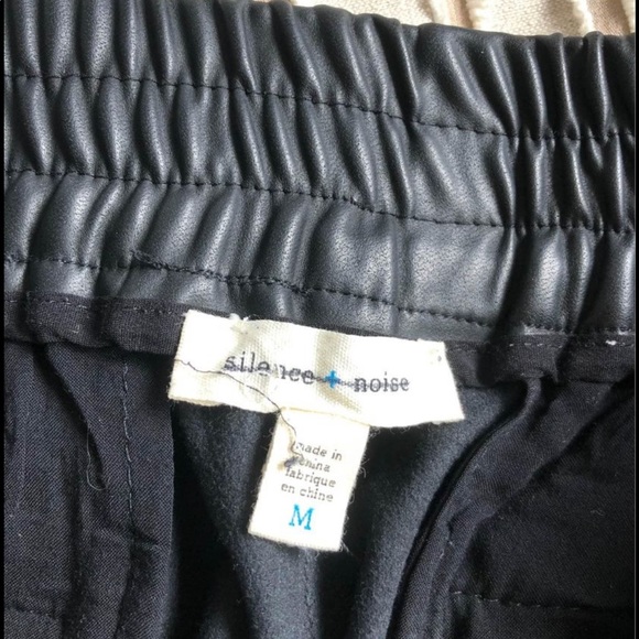 Urban Outfitters ‘Leather’ Pants - Picture 4 of 5